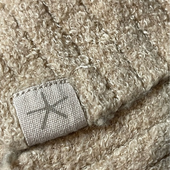 Barefoot Dreams Cozy Chic Lite 1/2 Zip Poncho Beige Size L/XL - Picture 15 of 15